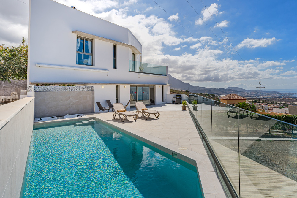 Villa en Los Menores, Adeje for rent preview
