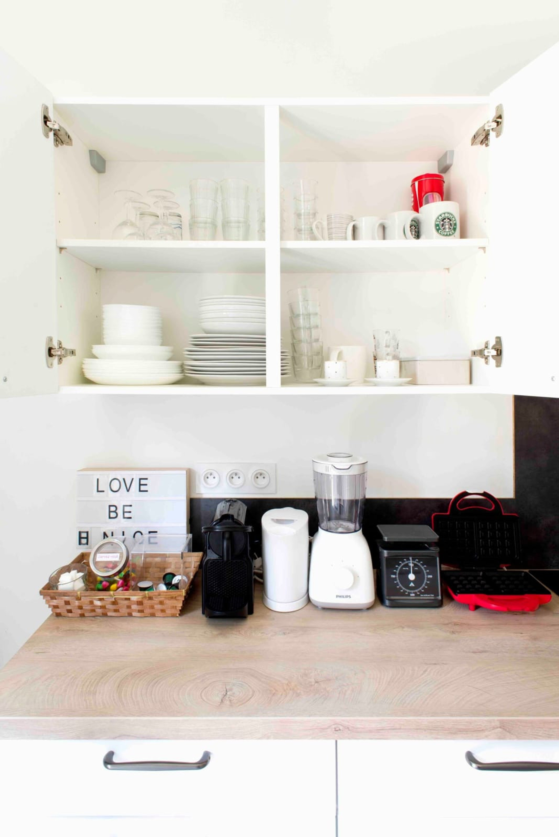 kitchen tea/coffee maker