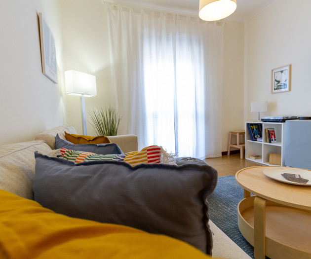 Quiet flat w/ balcony view of the Aveiro lagoon