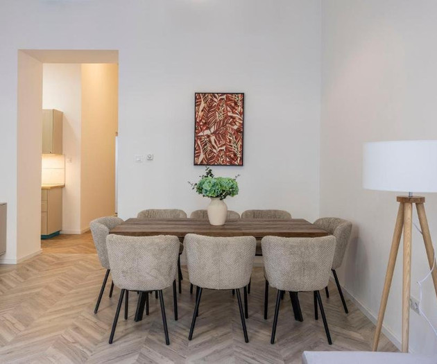 Deluxe & Cozy Grand Residence in the Heart of BP