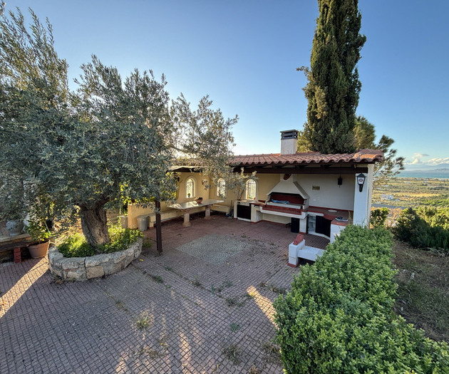 Villa in Ancient Corinth with sea view