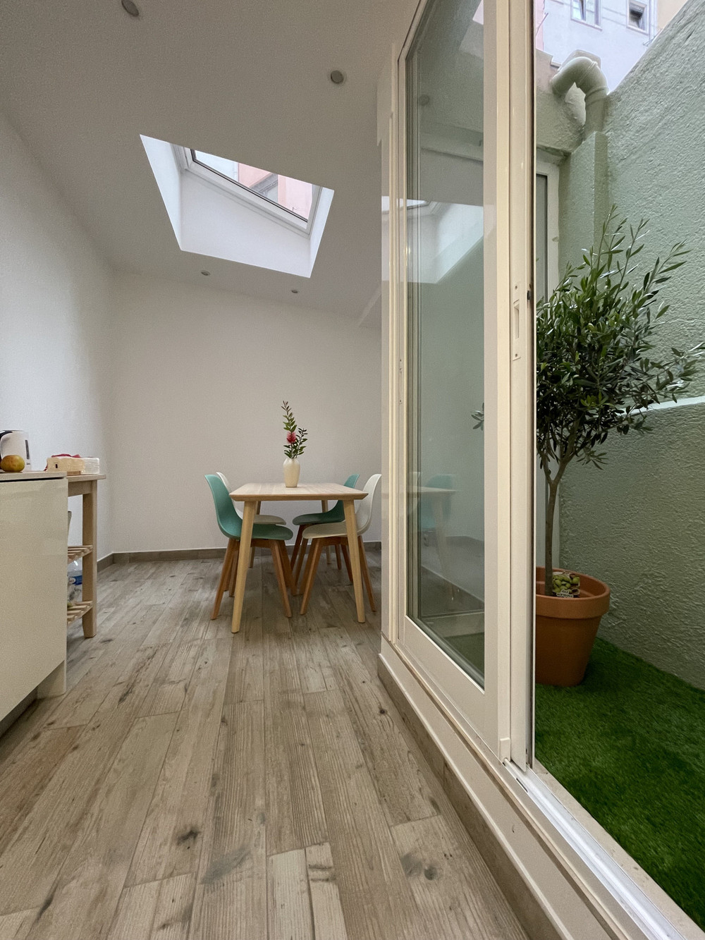 The Olive Tree Apartment, Lisbon preview