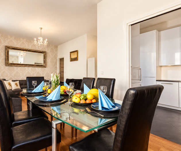 Hound Deluxe Suite | Historic Vysehrad Luxury