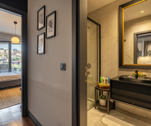 Luxury 1BR Apartment in Benesta Centro with Indoor