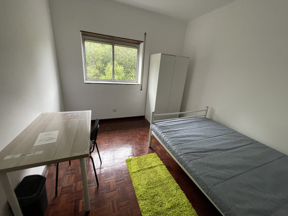 Clean Bedroom close to Coimbra University (3) preview