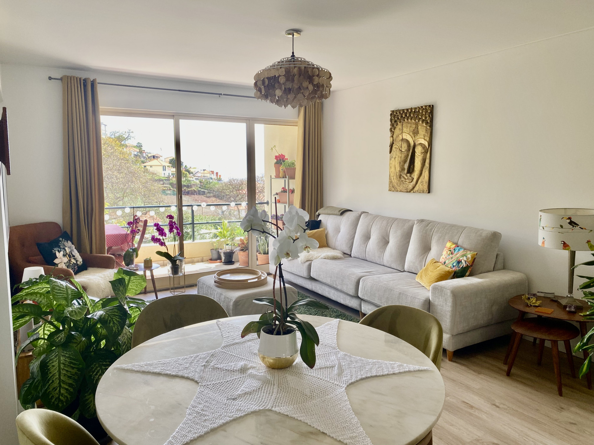 Living, dinning area