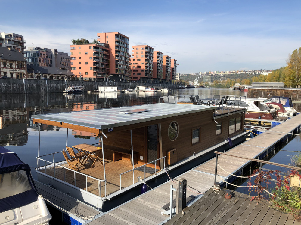 Houseboat Bonanza - A unique experience in Prague preview