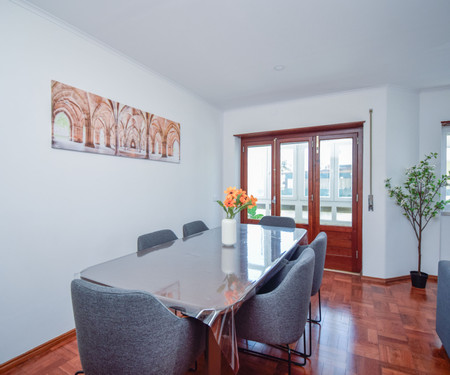 3 bedroom apartment with suite in Cascais