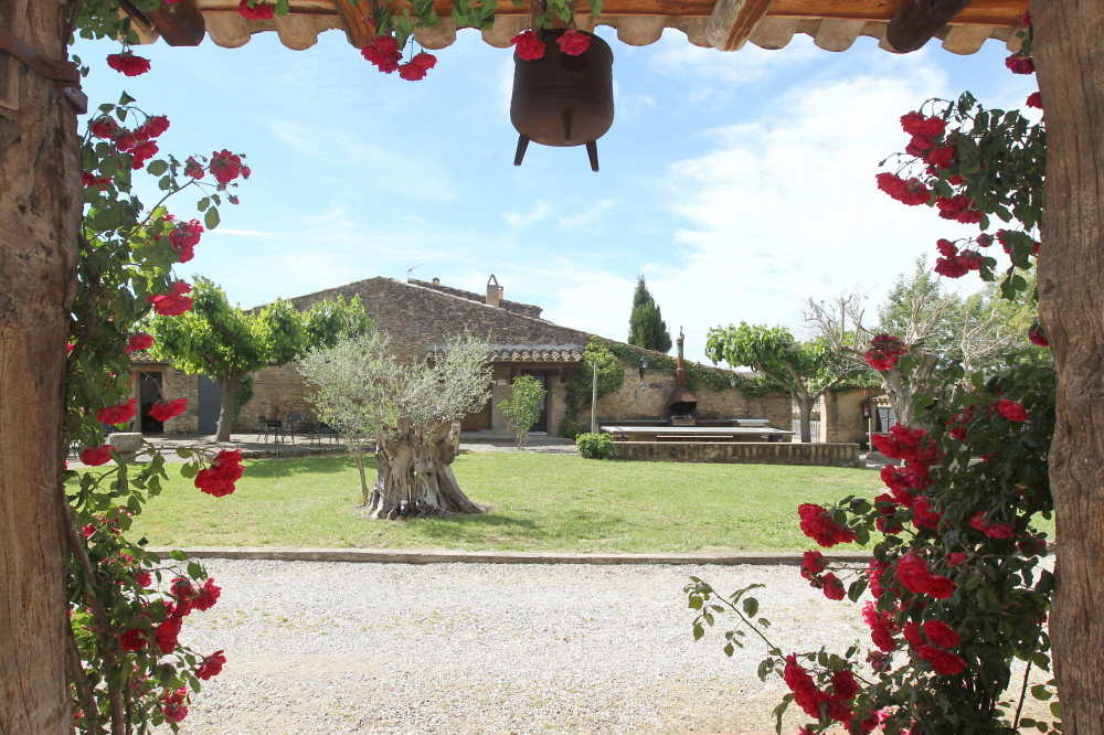 Rural house 2 bedr. with garden, Costa Brava 17km preview