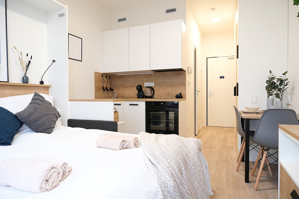 ✅ Parking*Cozy deluxe studio 207 Netflix preview
