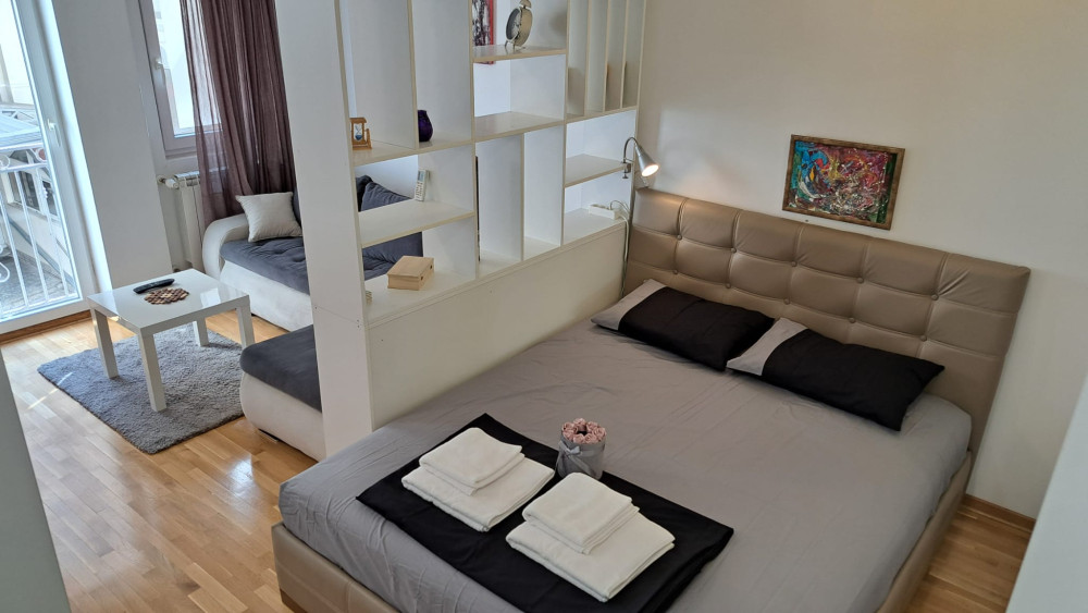 Maya's home (Vracar) Chill out preview