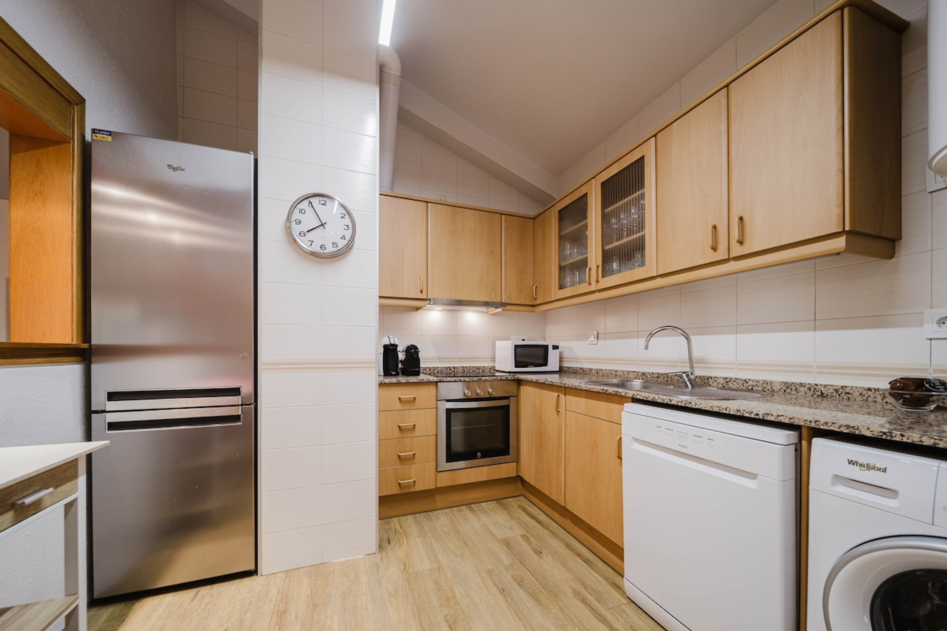 Full kitchen