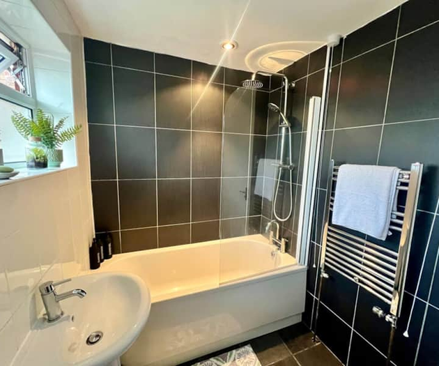 Bathroom - bathtub and shower