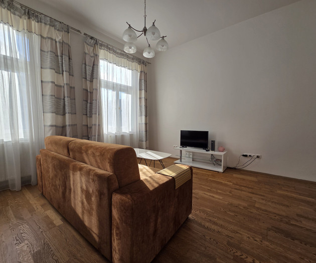 1kk 52m2 u metra Anděl Praha 5