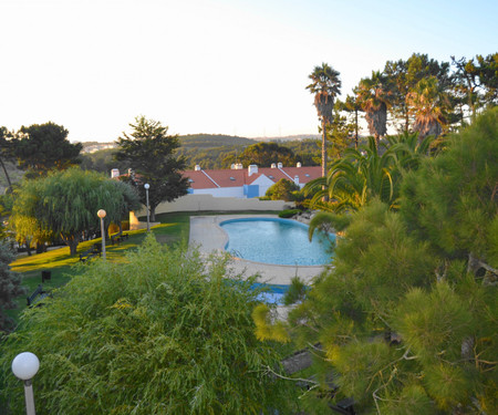 Moradia na Ericeira em condomínio com piscina