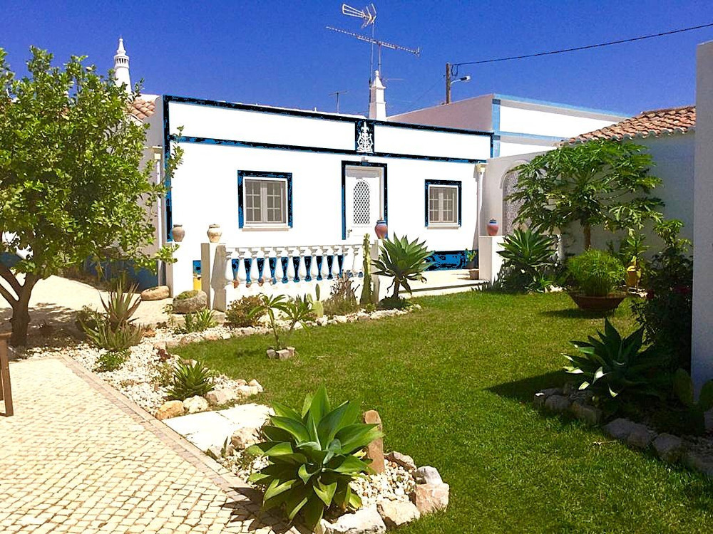 Casa Albuquerque - House with Pool and Gardensv preview