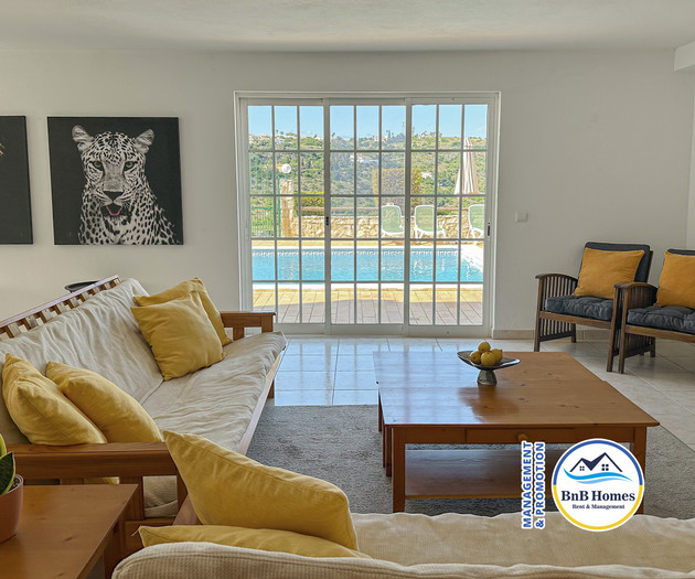 Villa Verde - 4 bedrooms, Marina view, pool & BBQ