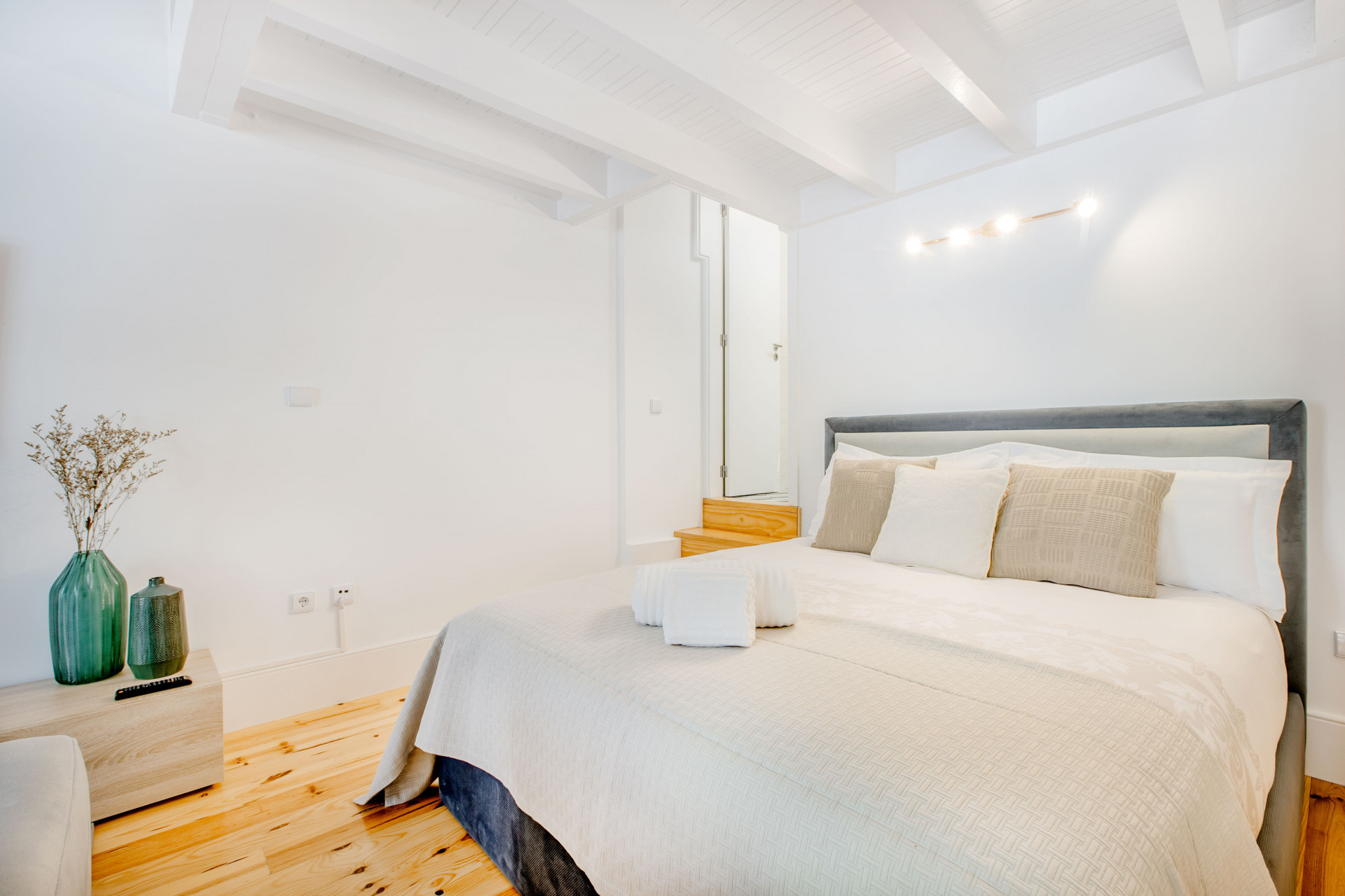 Studio with Sofa, TV and Double Bed