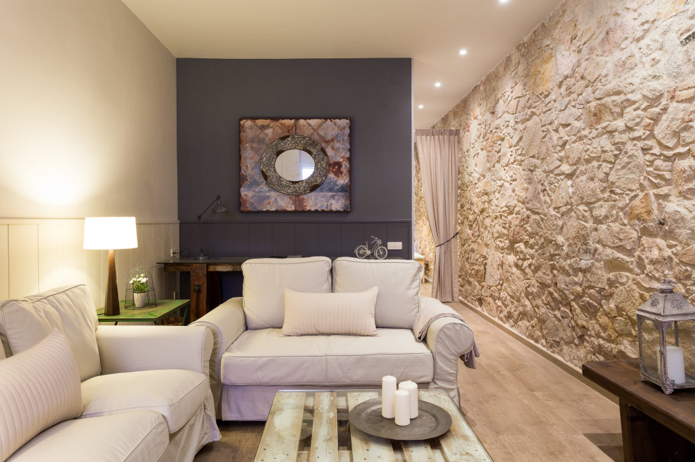 Rustic Gavà | 1 Bedroom Apartment with Patio preview
