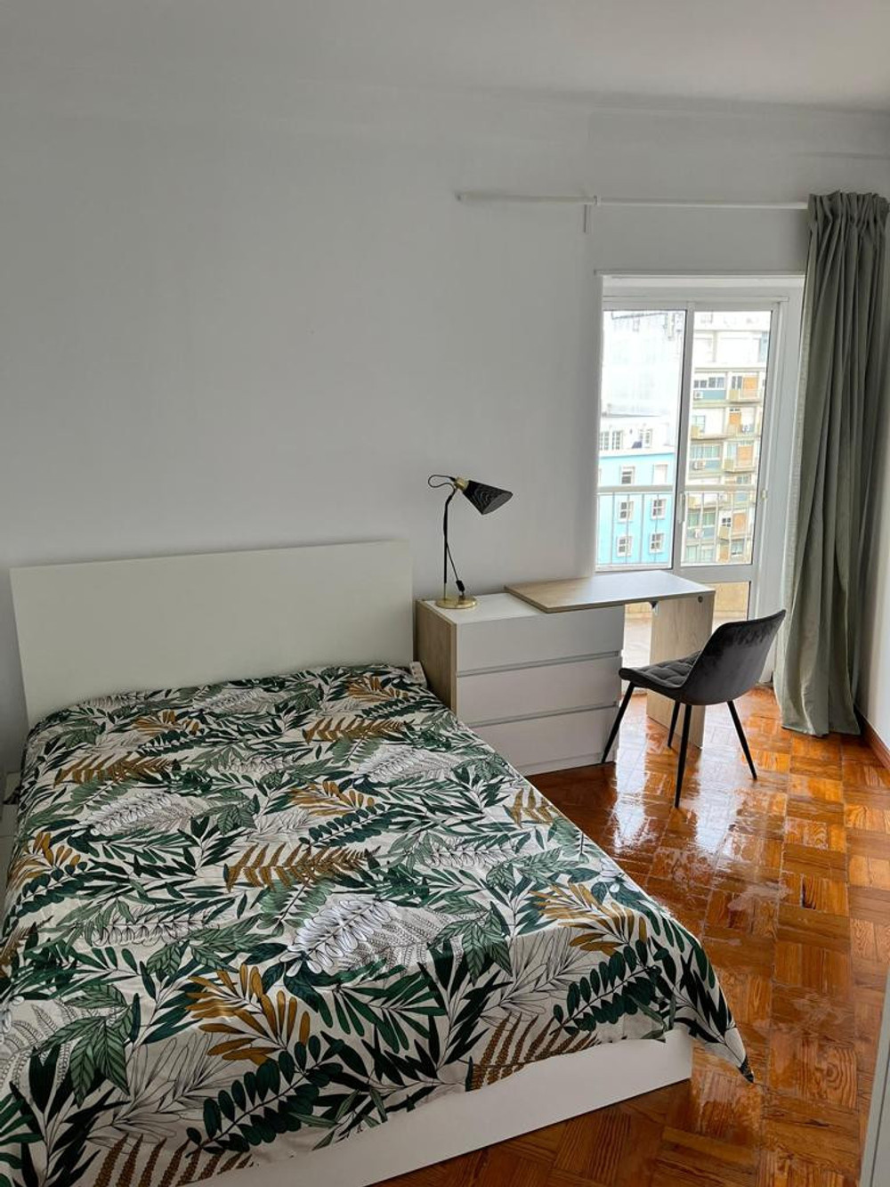 Room 2 - Av.Republica 47 8D preview