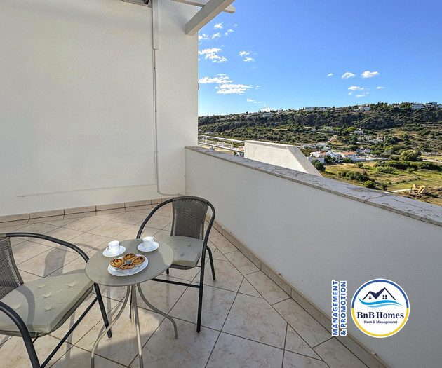 Villa Verde - 4 bedrooms, Marina view, pool & BBQ