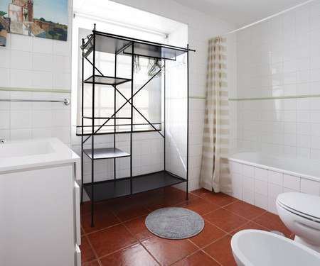 City Center Apt in Lively Bairro Alto!