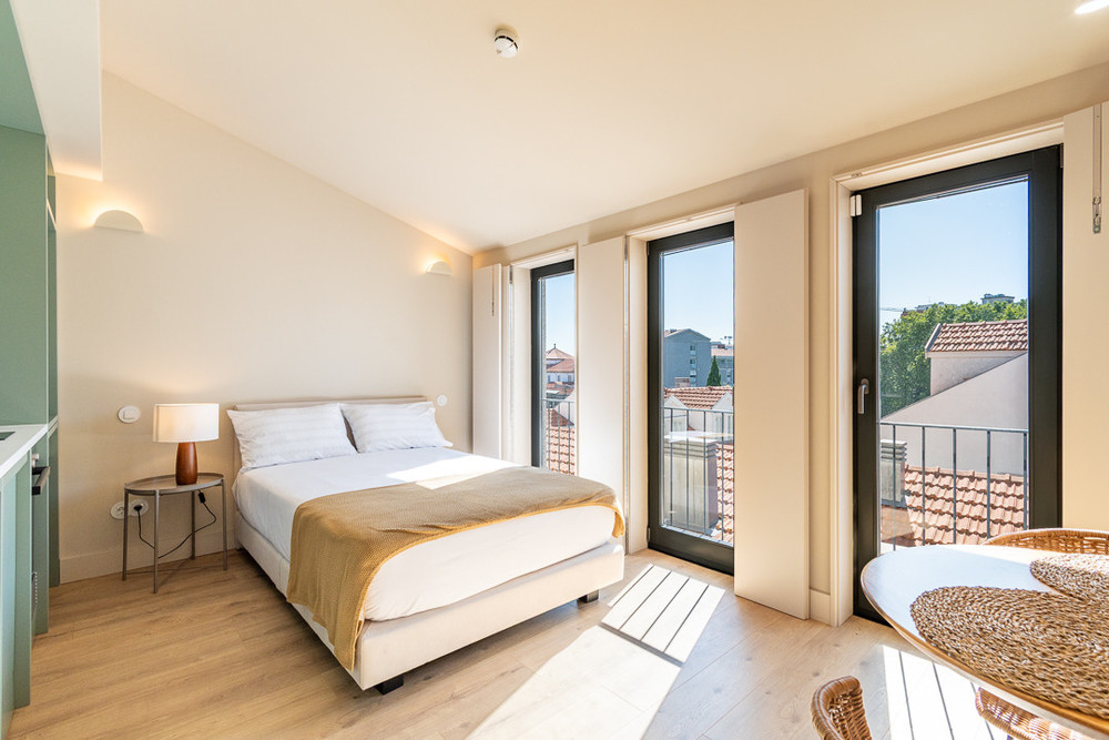Bonjardim Suites 5 preview