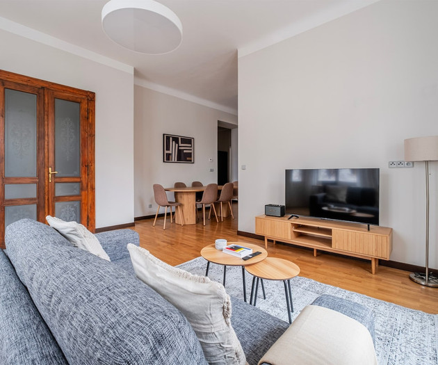 Blueground | Vinohrady, balcony, ID89