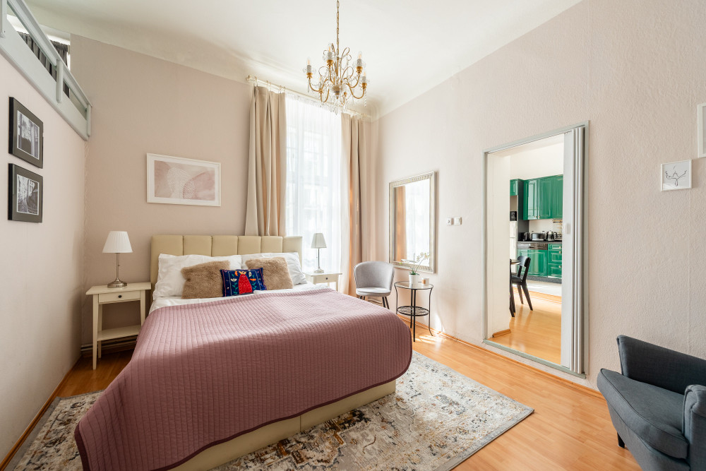 Riverside 2BR Apt. Next to the National Theatre preview