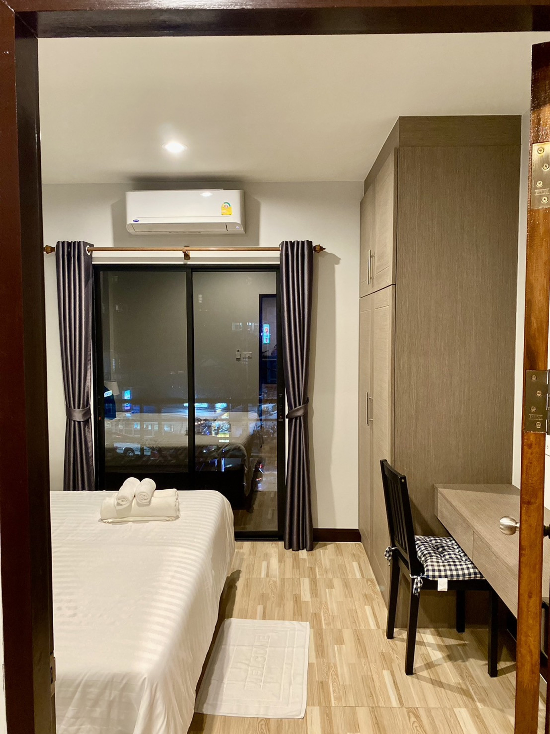 Bedroom street view