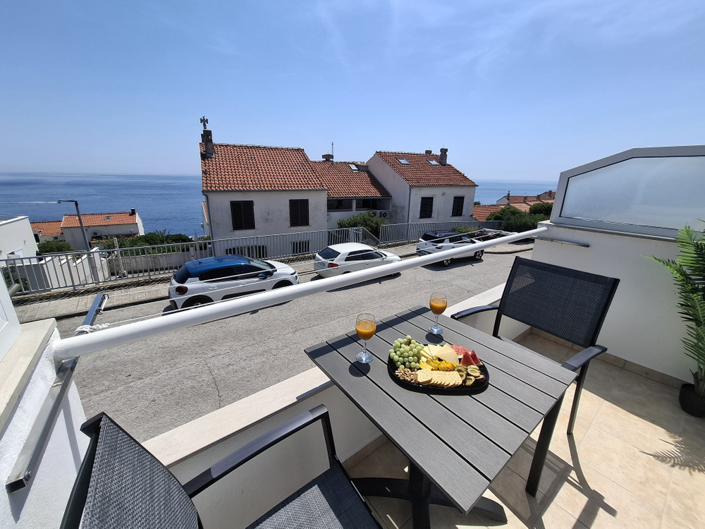 Pinia studio preview