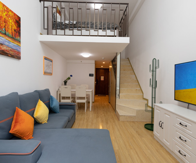 Cozy ,super clean  apartment  near metro  station