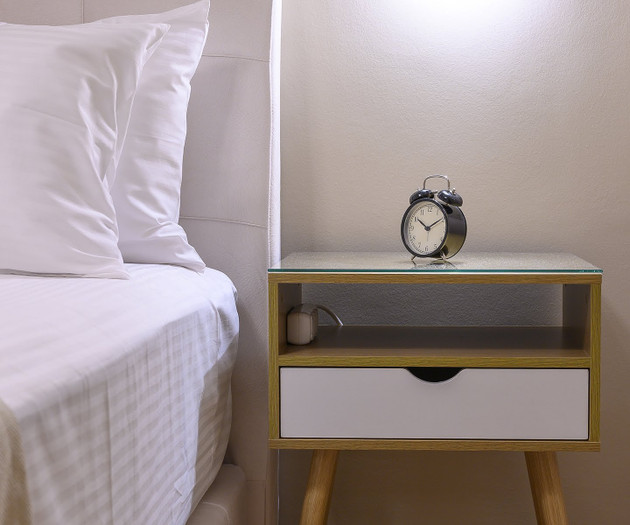 Modern Stone Suite: 1Gbps Fiber & Space for 6