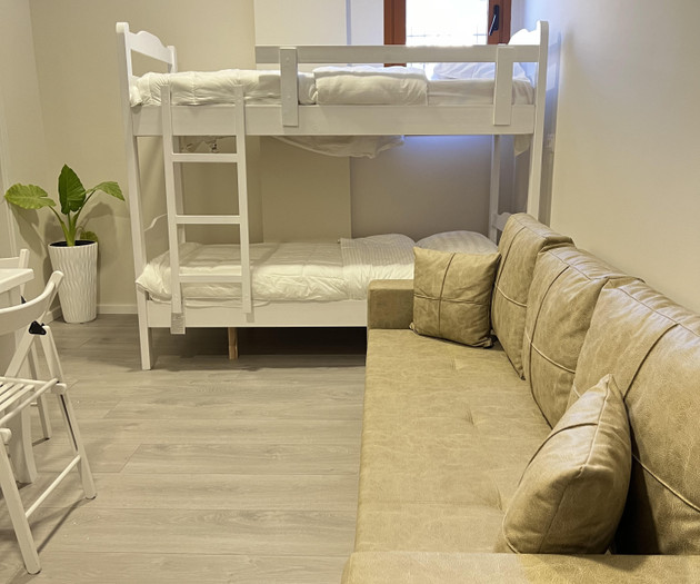 ECONOMY APARTMENT – 4 Min from the Beach!