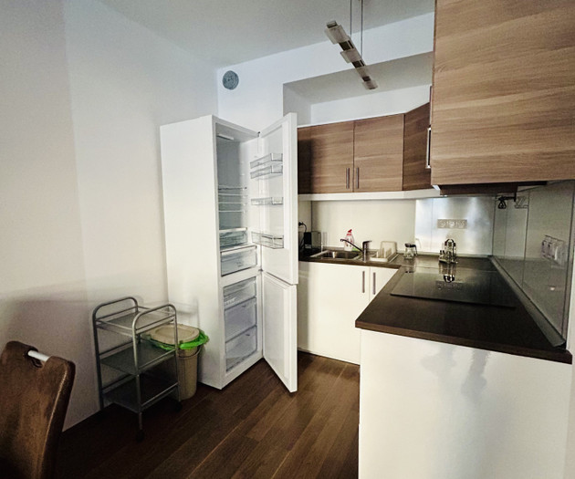 Relaxing flat close to the airport