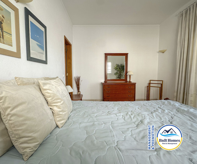 Villa Verde - 4 bedrooms, Marina view, pool & BBQ