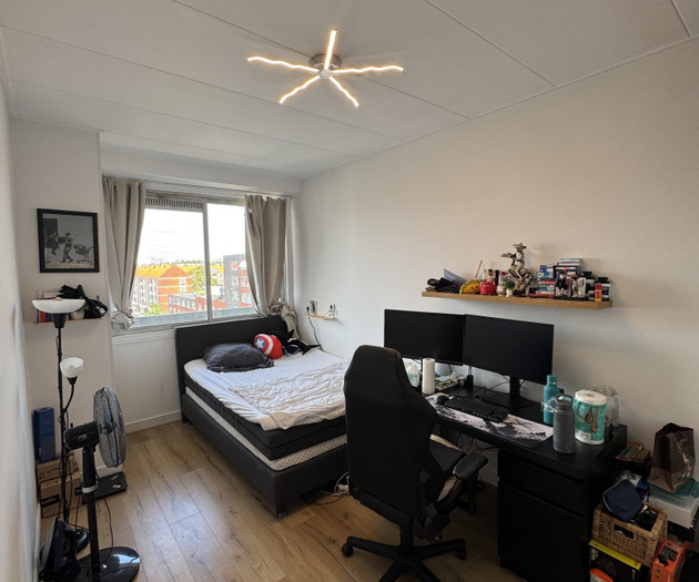 🏡 Furnished Room in a Modern & Quiet Apartment –