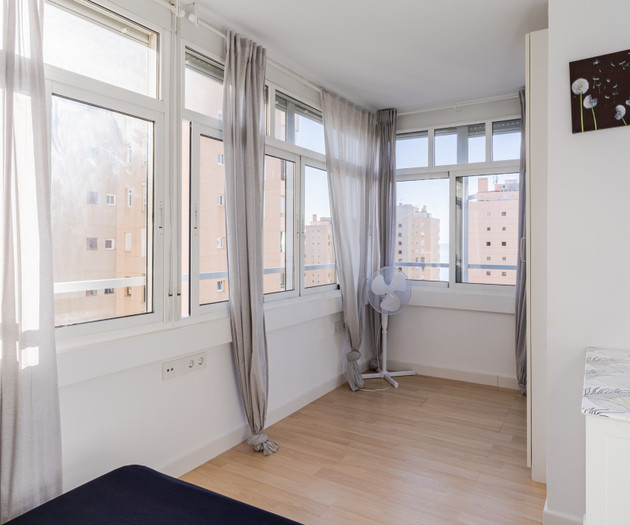 Sunny apartment with nice sea view