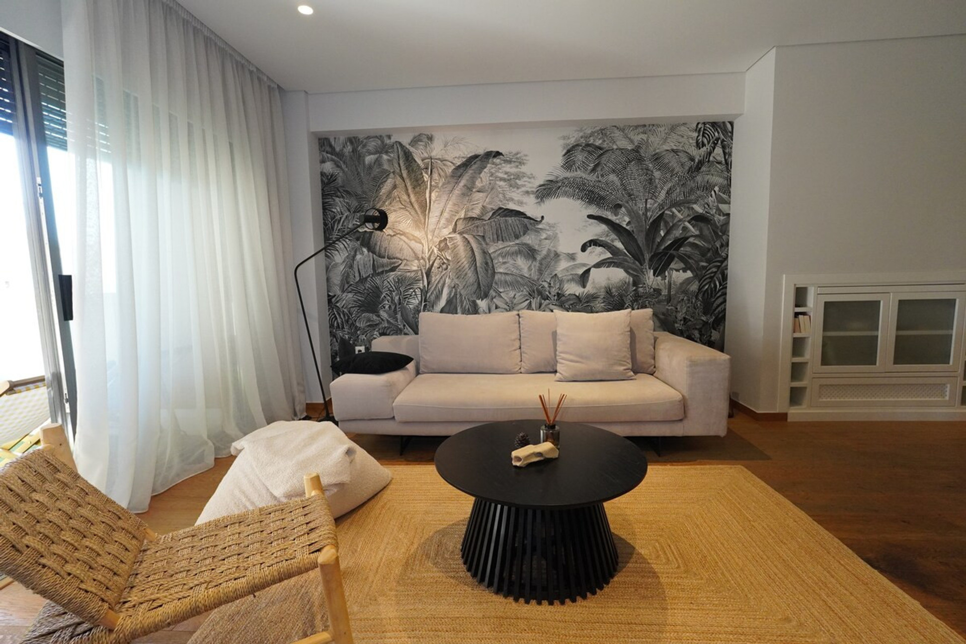 Living room image 4