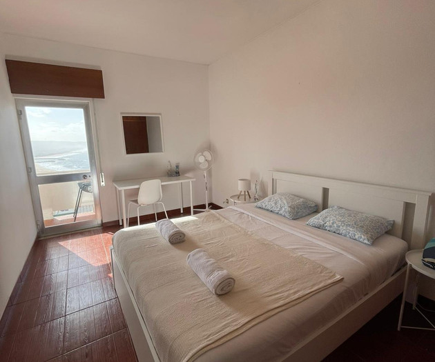 Beautiful Apartment with Ocean Views in Nazaré