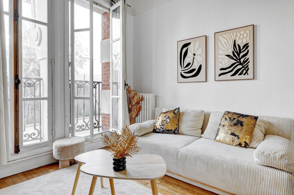 Charming Parisian Apartment 1 bedroom, 1 living ro preview