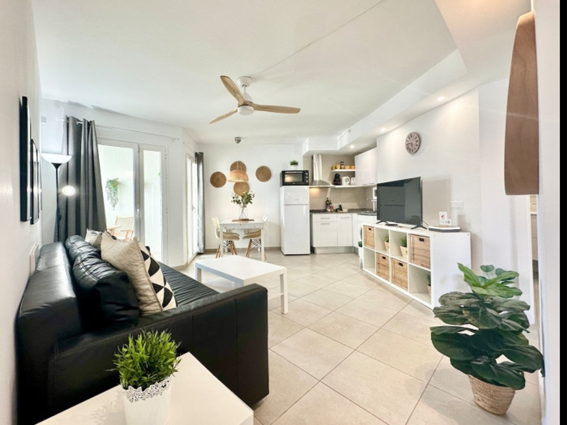 Open plan living room kitchen area