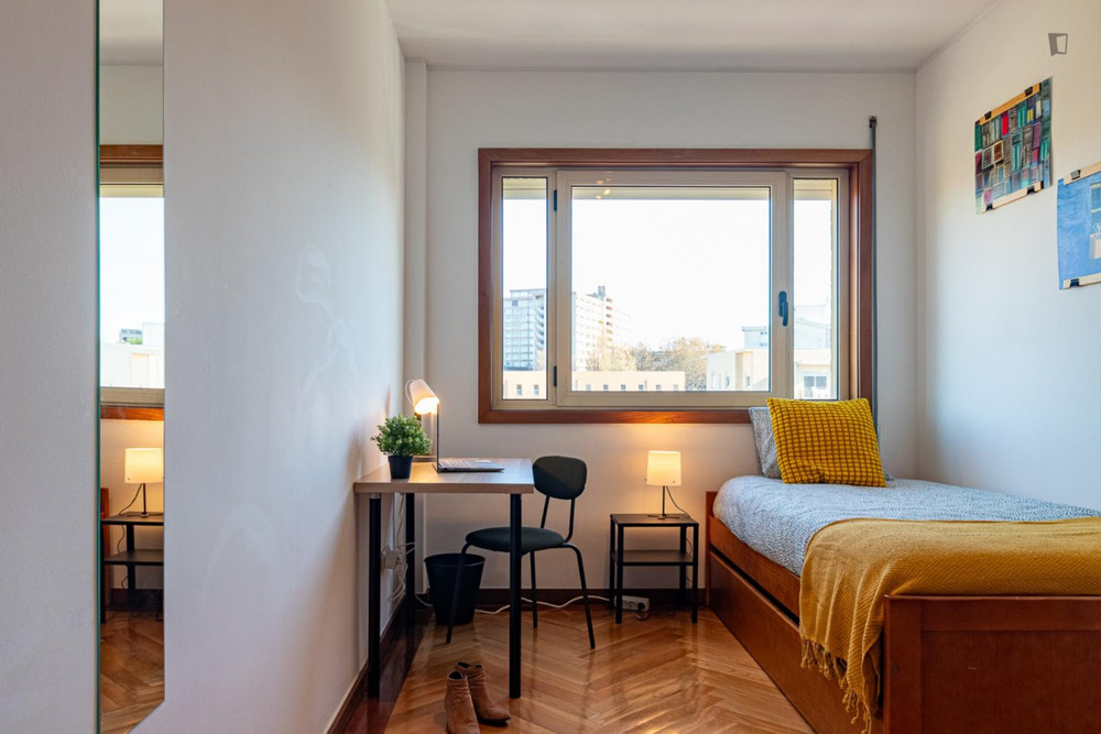 Amazing single bedroom near  student campus-Room 1 preview
