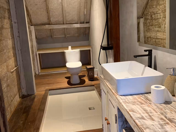 Bathroom 3