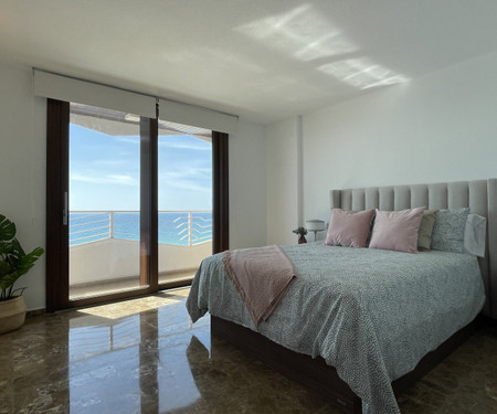 Gran apartamento frente al mar