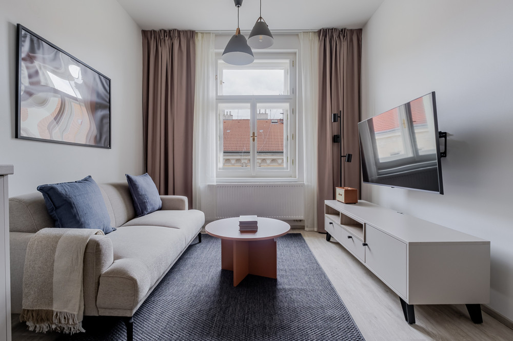 Blueground | Prague 4, residential charm, ID68 preview