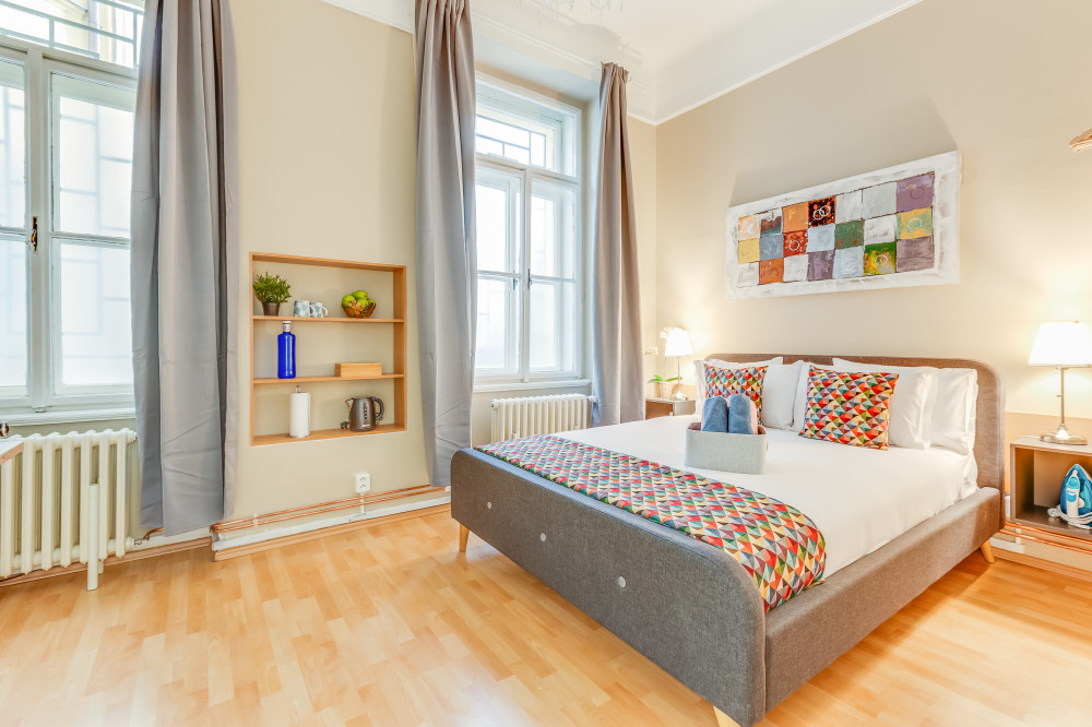 Quaint Space with Kitchenette & Bathroom preview