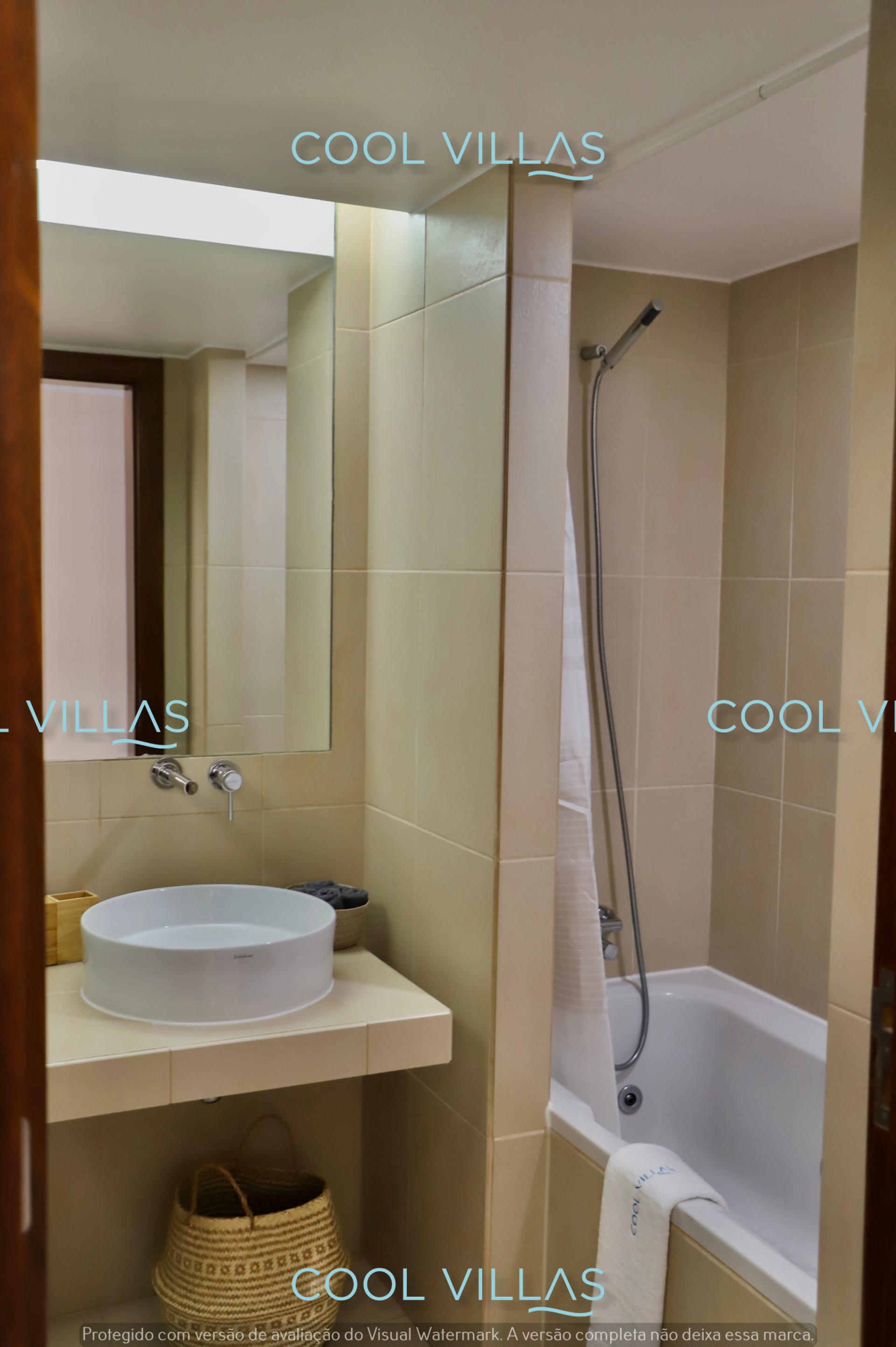 Suite Master Bathroom