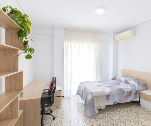 Habitación en Ático en el centro de Elche (2)
