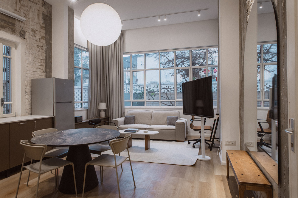 Blueground | Nahalat Byniamin, Exquisite, Patio-52 preview